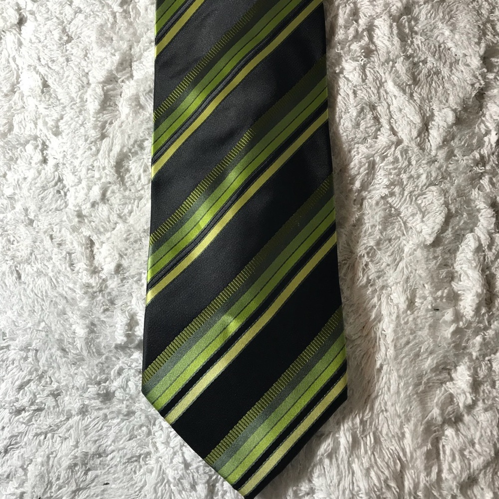 Daniel Ellissa 100% polyester men’s necktie